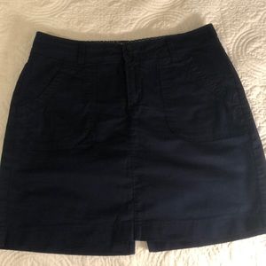 Lee Natural fit navy blue skort size 6M